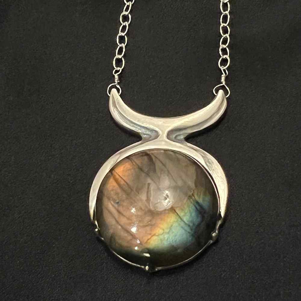 Elemental Child Crystal Crowns Sterling Silver Priestess Necklace :: Sterling Silver :: Labradorite