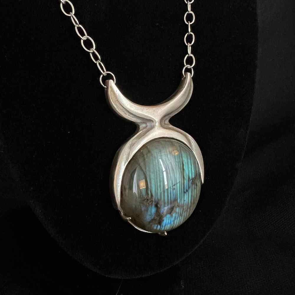 Elemental Child Crystal Crowns Sterling Silver Priestess Necklace :: Sterling Silver :: Labradorite