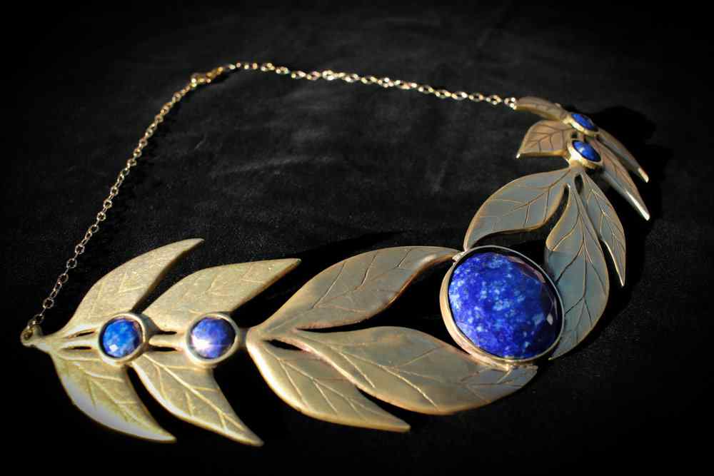 Elemental Child Crystal Crowns Jewelry Laurel Necklace :: Brass